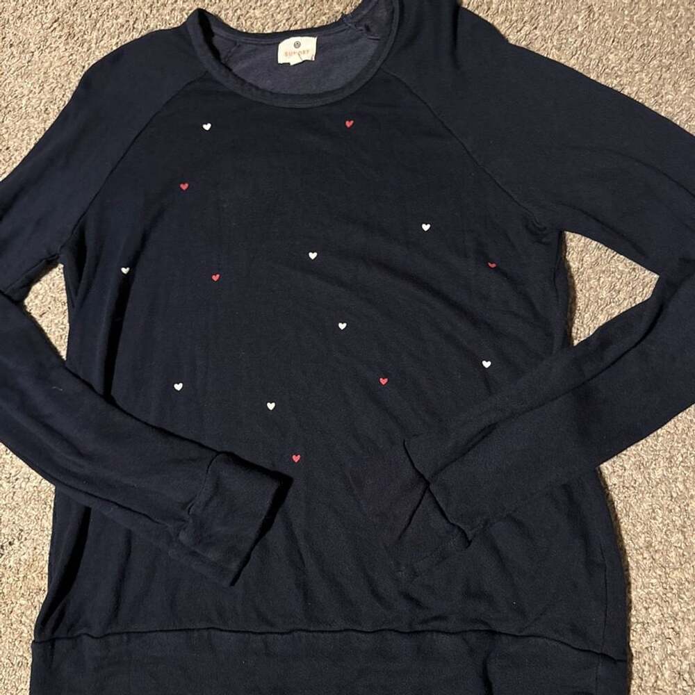 Sundry Heart Print Raglan Sweatshirt Size 2 Navy